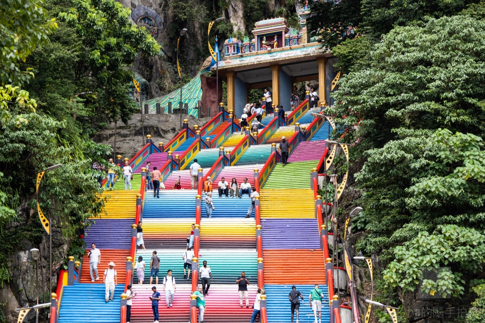 彩虹階梯,吉隆坡景點,馬來西亞景點,黑風洞,Batu Caves,黑風洞交通,黑風洞穿著,黑風洞一日遊 @PEKO の Simple Life